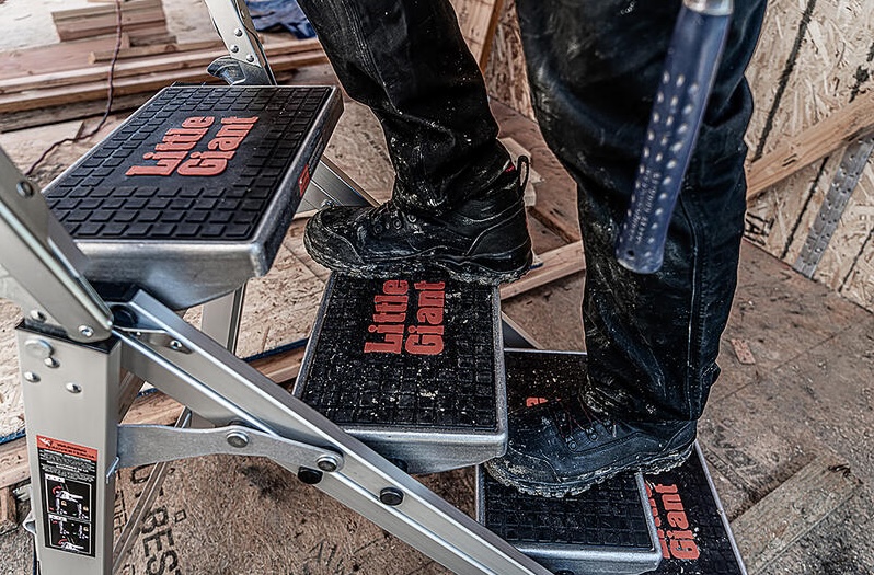 Hero Step Little Giant Ladder